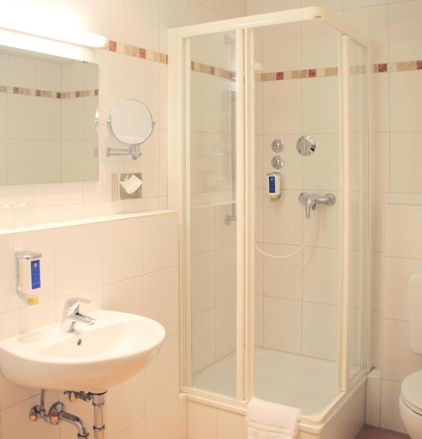 Isar City Pension Мюнхен Екстериор снимка